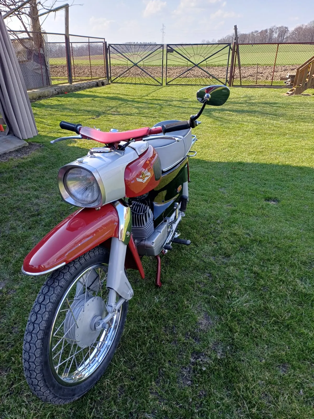 Motocykl Gazela – renowacja i lakierowanie – etap 13