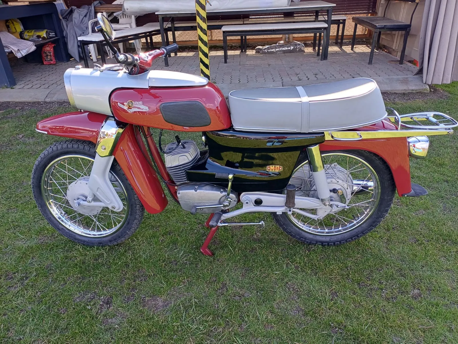 Motocykl Gazela – renowacja i lakierowanie – etap 16